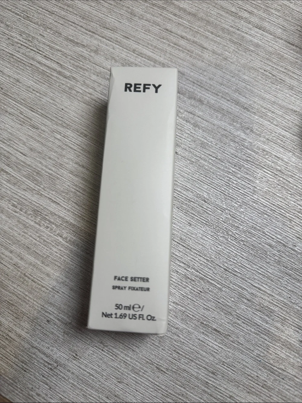 REFY Face Setter Setting Spray - White